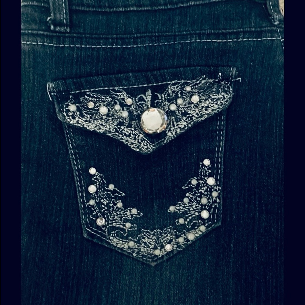 no Fuze Embellished Dark Wash Women’s Jeans - Picture 4 of 8